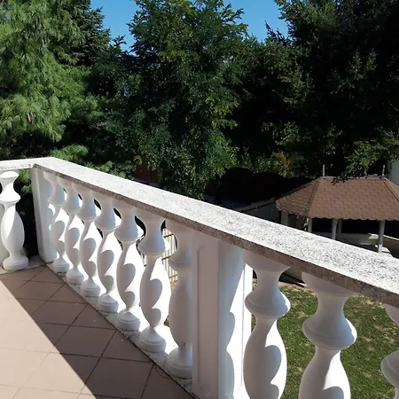 Apartmanhotel Krisztina Vendeghaz